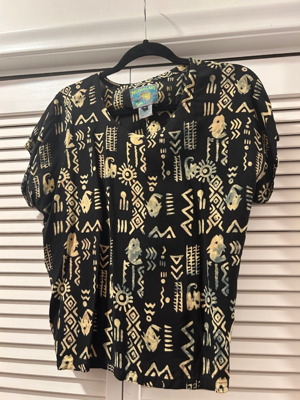 Mutara Art Black Batik Print Short Sleeve Top.  Bali batik type print  medium
